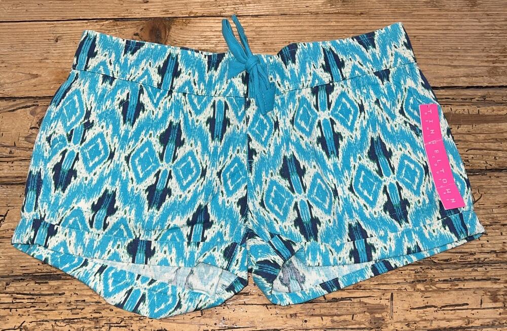 Tinseltown Denim Couture Women’s Size M Multi-color Blue All Over Pattern Shorts